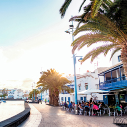 Image of Arrecife front.